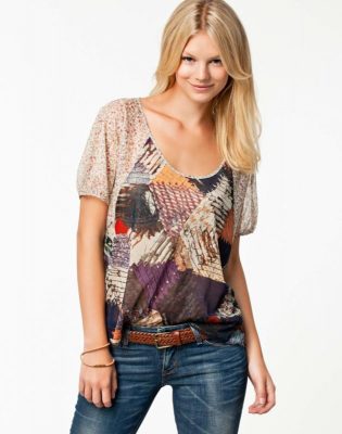 تی شرت آستین گشاد